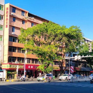 下午打扫完家里的卫生，出门溜达了一圈mmexport1791721994755.jpg