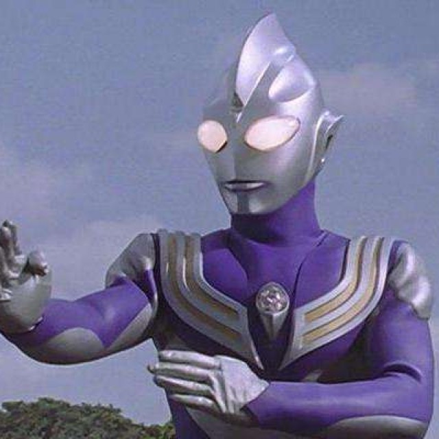 变身迪迦奥特曼